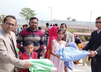 টুঙ্গিপাড়ায় মন্দির ভিত্তিক ৫৫০ জন শিক্ষার্থীদের মাঝে শীতবস্ত্র বিতরণ
