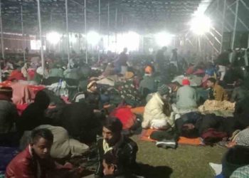 আজহারীর মাহফিলের আগের রাতেই মাঠ কানায় কানায় পূর্ণ