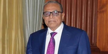 সাবেক রাষ্ট্রপতি আবদুল হামিদসহ ১২৪ জনের নামে মামলা