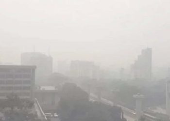 রাজধানী ঢাকায় ঘন কুয়াশা, আসছে তীব্র শৈত্যপ্রবাহ