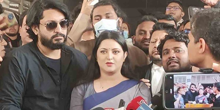 জামিন পেয়েছেন পরী মণি