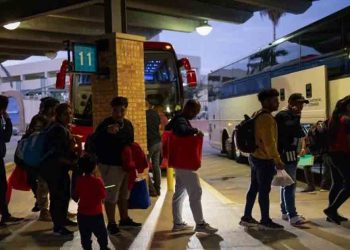 ২০৫ ভারতীয়কে দেশে পাঠাল আমেরিকা