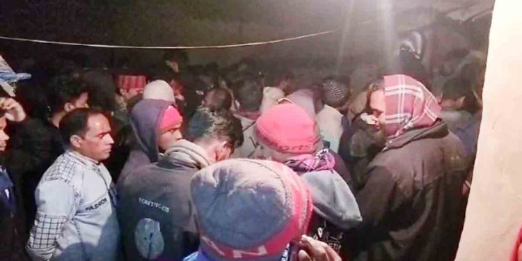 গোমস্তাপুরে প্রবাসীর স্ত্রী ও পরকীয়া প্রেমিকের ঝুলন্ত লাশ উদ্ধার 