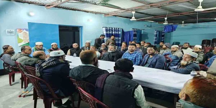 চাঁদাবাজি বেড়ে যাওয়ায় জামায়াত বিএনপির জরুরী বৈঠক 