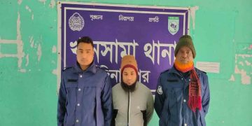 শিশুকে শ্লীলতাহানি অভিযোগে মাদ্রাসার শিক্ষক গ্রেফতার