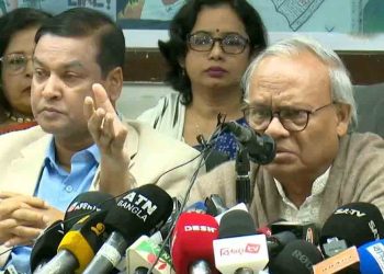 সমালোচনা করলেও অন্তর্বর্তী সরকারকে ব্যর্থ হতে দেবে না বিএনপি : রিজভী