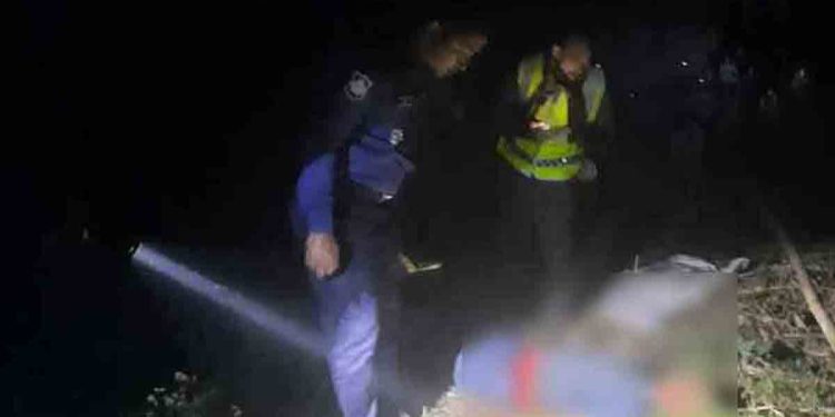 ঝিনাইদহে চরমপন্থি নেতাসহ তিন জনকে গুলি করে হত্যা