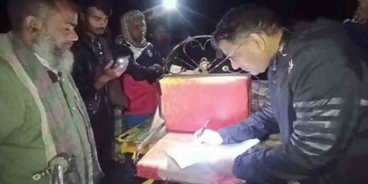 নাটোরে বিয়ে বাড়িতে উচ্চস্বরে গান বাজানোর জেরে সংঘর্ষ, বরের চাচা নিহত