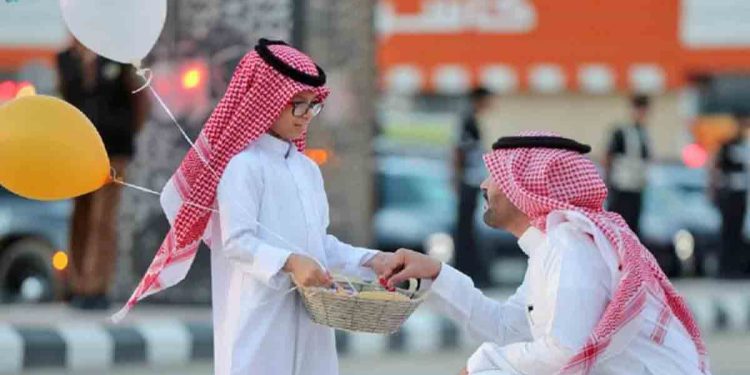 সৌদিসহ ১১ দেশে পালিত হচ্ছে ঈদ