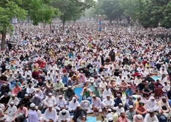 ঐতিহাসিক শোলাকিয়া ময়দানে ঈদের নামাজ অনুষ্ঠিত