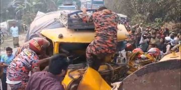 চাঁপাইনবাবগঞ্জে সড়ক দূর্ঘটনায় নিহত এক; আহত দুই