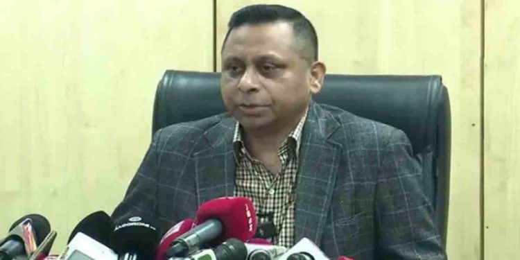 সরিয়ে দেওয়া হলো ডিবির রেজাউল করিমকে