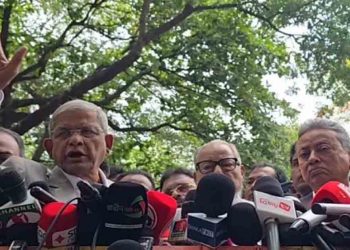 প্রধান উপদেষ্টার সঙ্গে বৈঠকে বিএনপি সন্তুষ্ট না : মির্জা ফখরুল