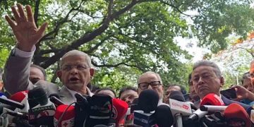 প্রধান উপদেষ্টার সঙ্গে বৈঠকে বিএনপি সন্তুষ্ট না : মির্জা ফখরুল