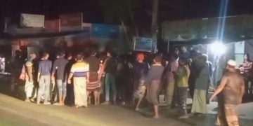 চাঁপাইনবাবগঞ্জে বিএনপির দু-পক্ষের পাল্টাপাল্টি ধাওয়া-ককটেল বিস্ফোরণ