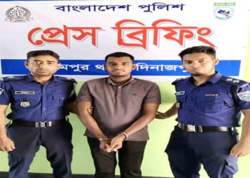 সেনাবাহিনী পরিচয়ে ছিনতাইয়ের চেষ্টা কালে আটক-১