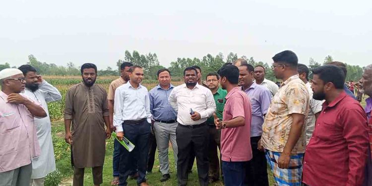 মানববন্ধন ও মার্চ ফর আত্রাই কর্মসূচির পর ঝাড়বাড়ীতে অতিরিক্ত জেলা প্রশাসক (রাজস্ব)