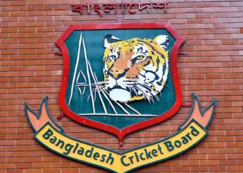 বিসিবিতে দুদকের অভিযান  