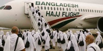 হজযাত্রা শুরু, ৩৯৮ যাত্রী নিয়ে ছাড়লো প্রথম ফ্লাইট