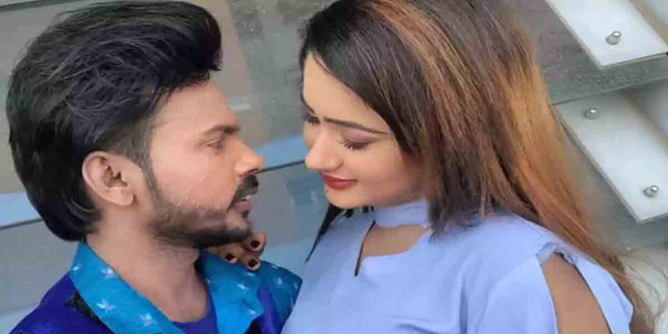 স্ত্রী রিয়া মনিকে তালাকের ঘোষণা দিলেন হিরো আলম