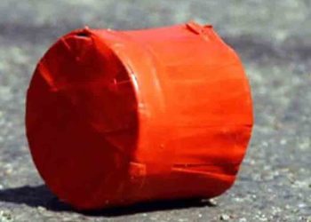 শিবগঞ্জে সাবেক বিএনপি নেতার বাড়িতে ককটেল হামলা