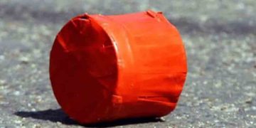 শিবগঞ্জে সাবেক বিএনপি নেতার বাড়িতে ককটেল হামলা