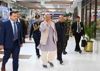 থাইল্যান্ডের উদ্দেশে ঢাকা ছাড়লেন প্রধান উপদেষ্টা