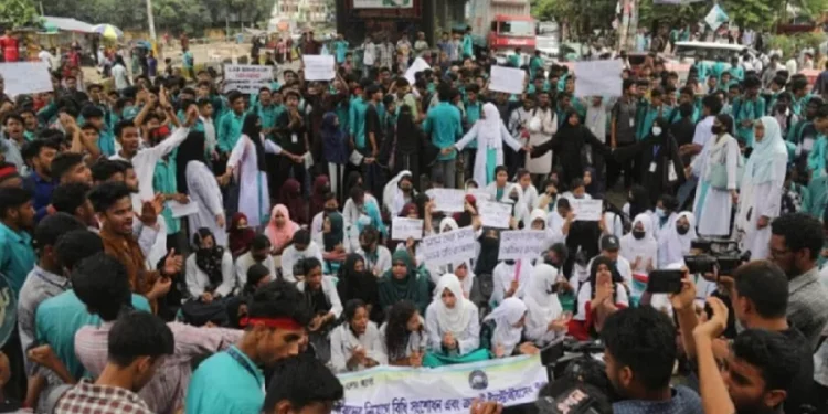 সারা দেশে পলিটেকনিক শিক্ষার্থীদের বিক্ষোভ আজ