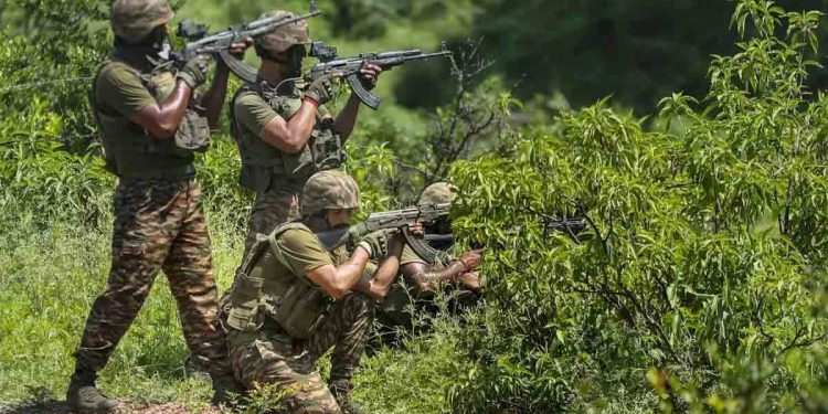 আবারও কাশ্মীর সীমান্তে গোলাগুলি, চরম উত্তেজনা