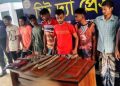 দিনাজপুরে দেশীয় অস্ত্রসহ ০৭ জন ডাকাত গ্রেফতার