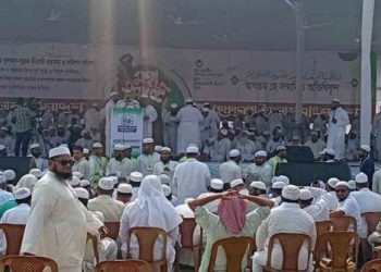 ৪ দাবিতে সোহরাওয়ার্দীতে সমাবেশ করছে হেফাজত