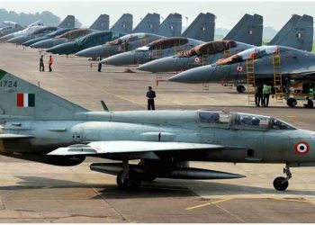 ভারতের ৫টি যুদ্ধবিমান ভূপাতিত করার দাবি পাকিস্তানের