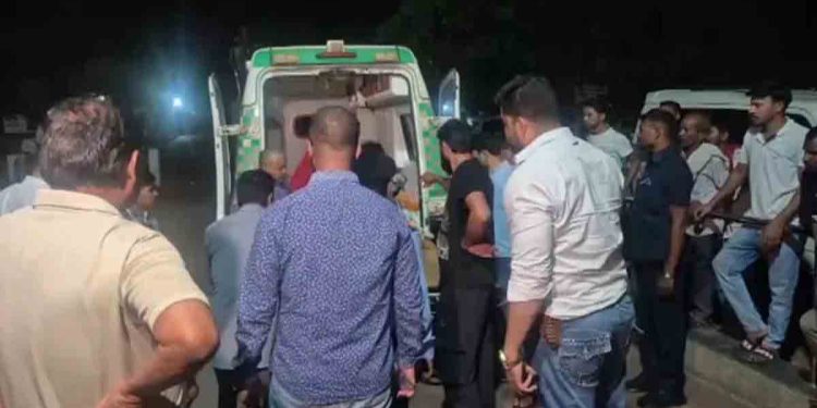 ভারতে এক নিমিষেই প্রাণ গেল ১৩ জনের