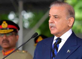 ভারতের অহংকার মাটিতে মিশিয়ে দিয়েছে পাকিস্তান সেনাবাহিনী : শেহবাজ