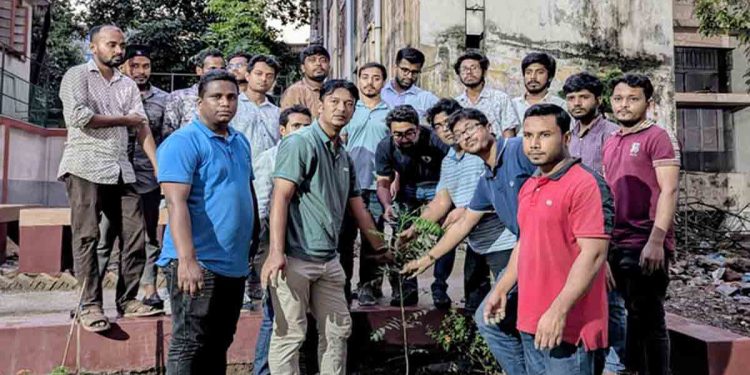 জবি ছাত্রদলের উদ্যোগে বৃক্ষরোপণ কর্মসূচি