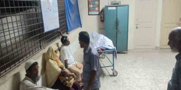 চাঁপাইনবাবগঞ্জে ভাতিজার ছুরিকাঘাতে চাচা নিহত, ইউপি সদস্য আহত