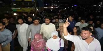 এনসিপি কার্যালয়ের সামনে ককটেল বিস্ফোরণ, ৬ কর্মী আহত