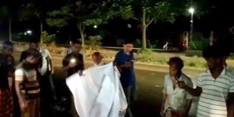 ঢাকা-ময়মনসিংহ মহাসড়কে ট্রাকচাপায় গার্মেন্টসকর্মীর মর্মান্তিক মৃত্যু