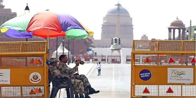 দিল্লিতে রেড অ্যালার্ট জারি