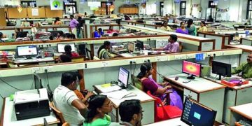 টানা ১০ দিনের ছুটি শেষে আজ খুলছে অফিস-আদালত