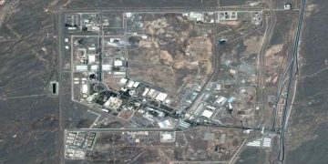 ইরানের পারমাণবিক স্থাপনায় যুক্তরাষ্ট্রের হামলা