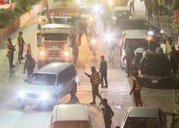 মিরপুরে যৌথ বাহিনীর তল্লাশি অভিযান, আটক ২