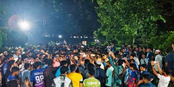 ঢাকায় ব্যবসায়ীকে হত্যার প্রতিবাদে ইবিতে বিক্ষোভ