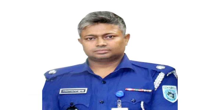 ফেসবুক পোস্টে এনসিপি নেতাদেরকে ট্রোল, দিনাজপুর এ এসপি বরখাস্ত