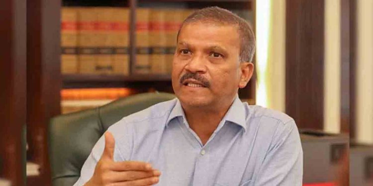 মিডফোর্ডের হত্যাকাণ্ডের বিচার হবে দ্রুত বিচার ট্রাইব্যুনালে: আইন উপদেষ্টা