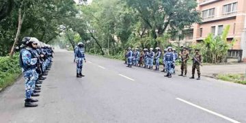 গোপালগঞ্জ চলছে কারফিউ, চারিদিকে থমথমে পরিবেশ