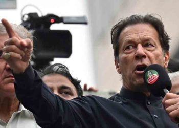 কারাগার থেকেই কঠোর আন্দোলনের ডাক ইমরান খানের