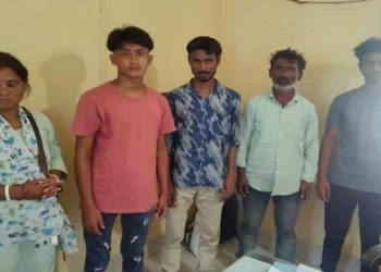 সীমান্ত দিয়ে আবারও ৫ জনকে ঠেলে পাঠাল বিএসএফ