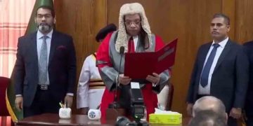 শপথ নিলেন হাইকোর্টে নবনিযুক্ত ২৫ বিচারপতি