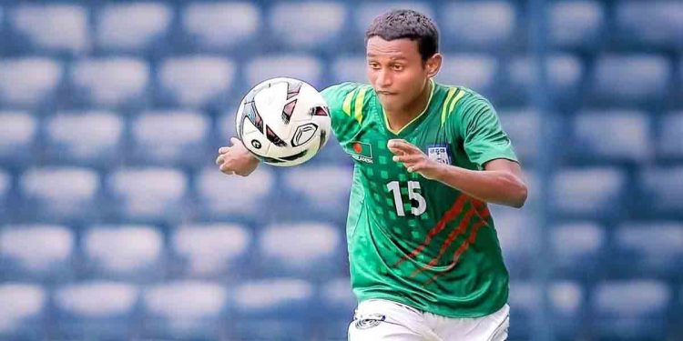 ফুটবল দলের সাবেক খেলোয়াড় আটক